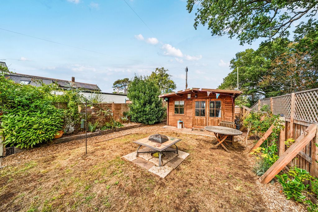 Property photo 2 of 15 1516051-1-1A08639...