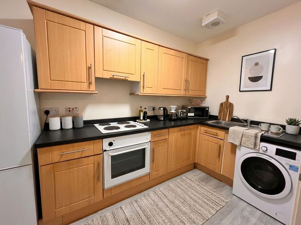 Property photo 3 of 8 Photo 3