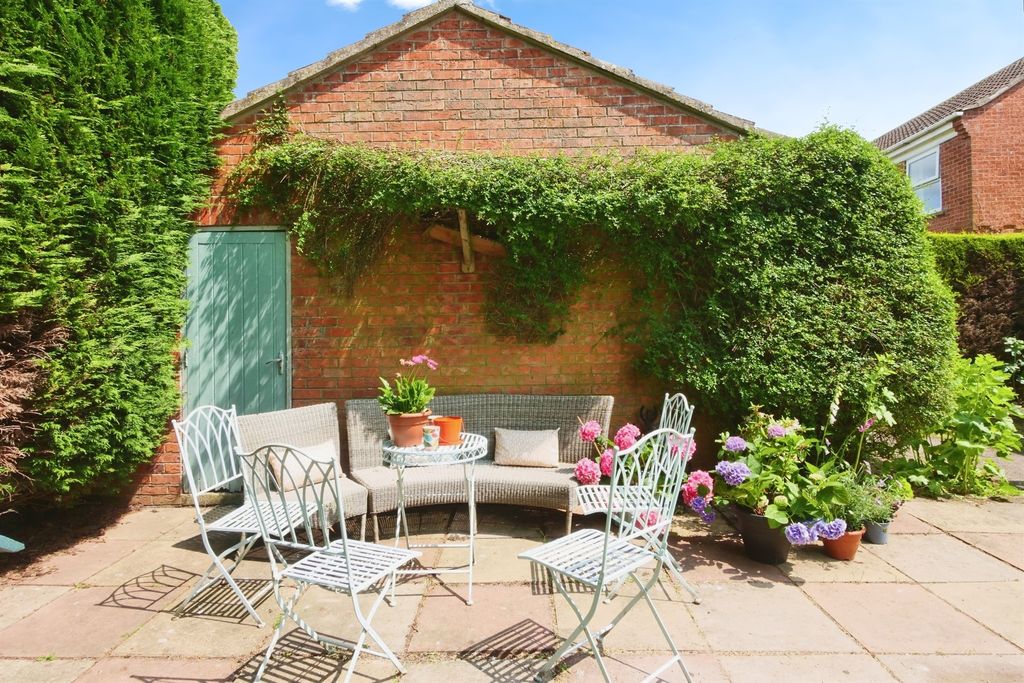 Property photo 3 of 22