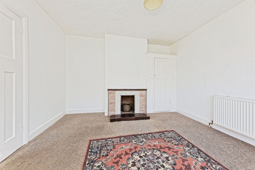 Property photo 3 of 20 Pbox-Img.Jpg