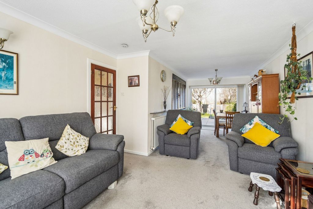 Property photo 2 of 19