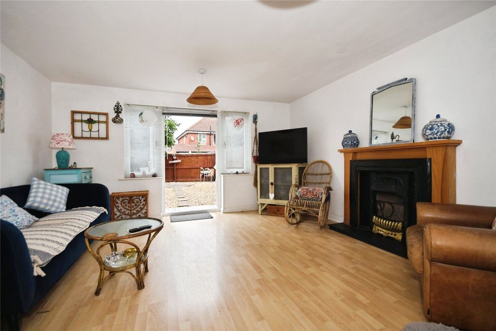 Property photo 2 of 11 Picture No. 08
