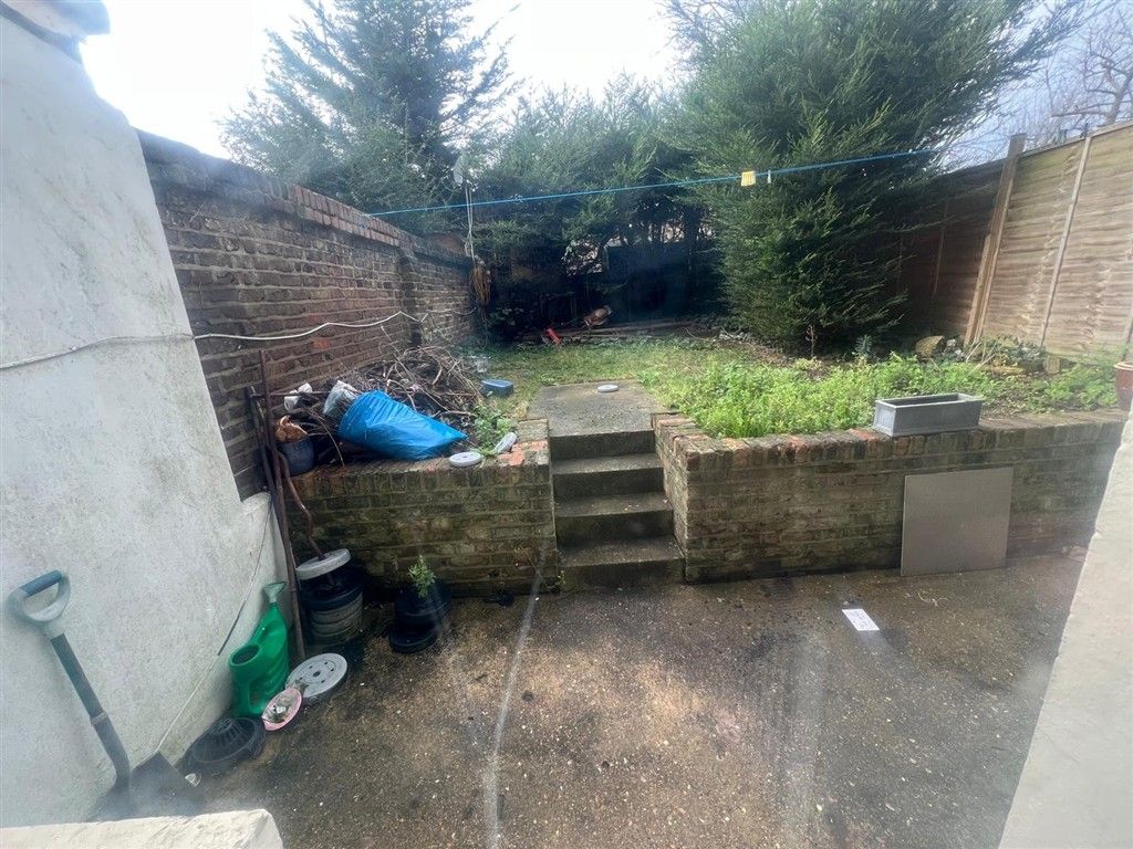 Property photo 3 of 7