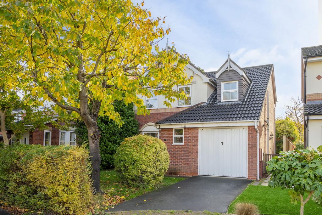 Property photo 1 of 21 Front (Exterior)