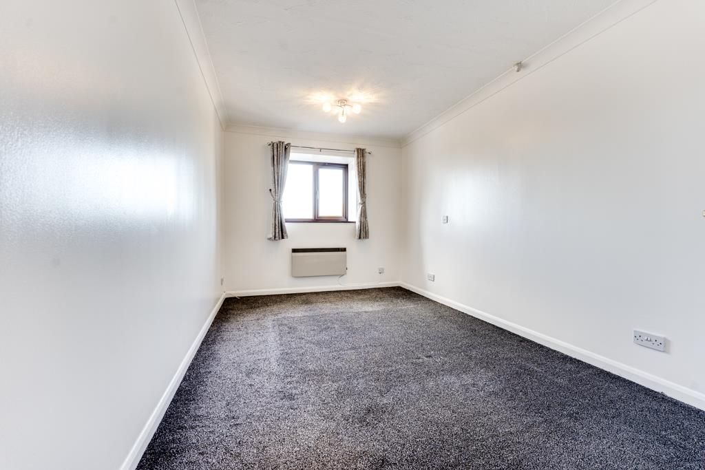 Property photo 1 of 16 Flat 24 Cleaver Court, Kettering-12.Jpg