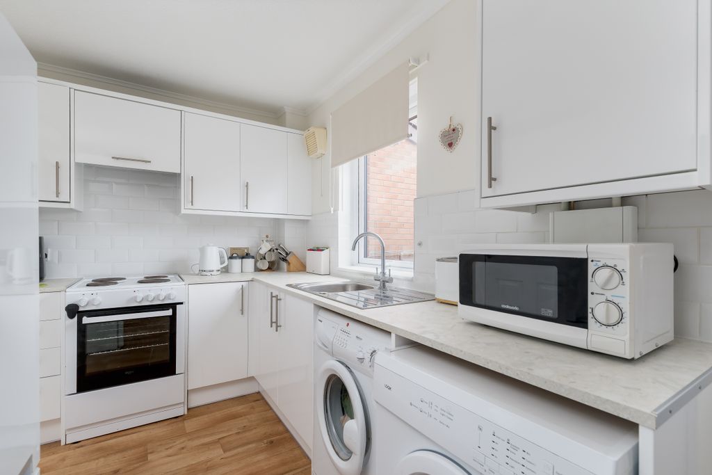 Property photo 2 of 16 Property Image 2