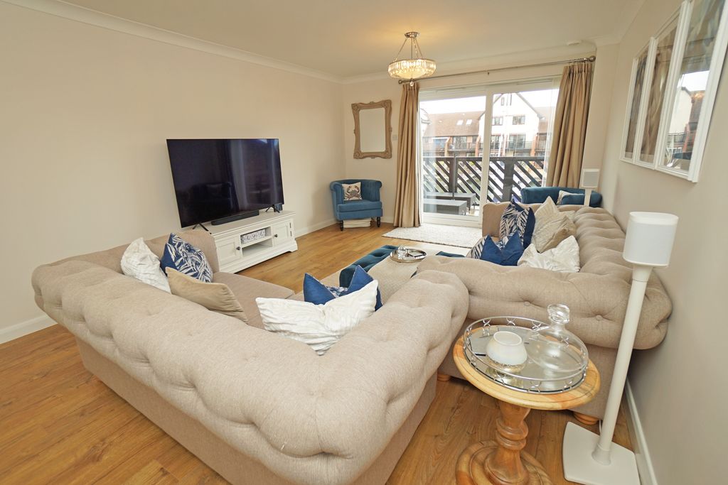 Additional image 22 of 5 bed terraced house for saleSennen Place, Port Solent, Portsmouth PO6