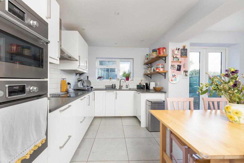 Property photo 3 of 32 CD7A9859.Jpg