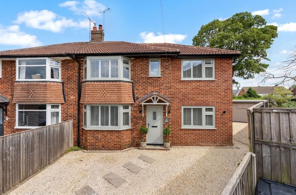 Property photo 1 of 30