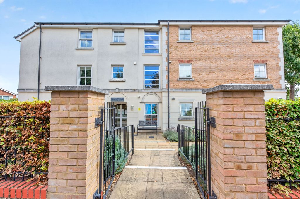 Property photo 1 of 13
