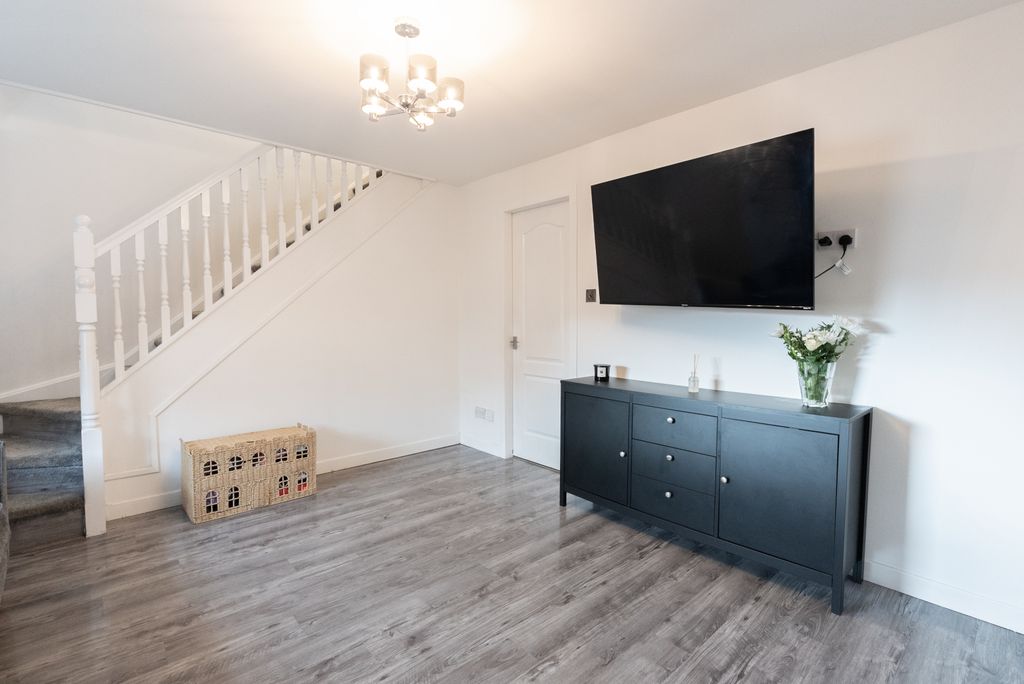 Property photo 3 of 30 Gallery