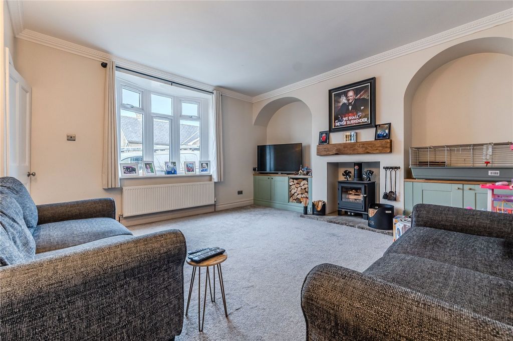 Property photo 2 of 13 Picture No. 02