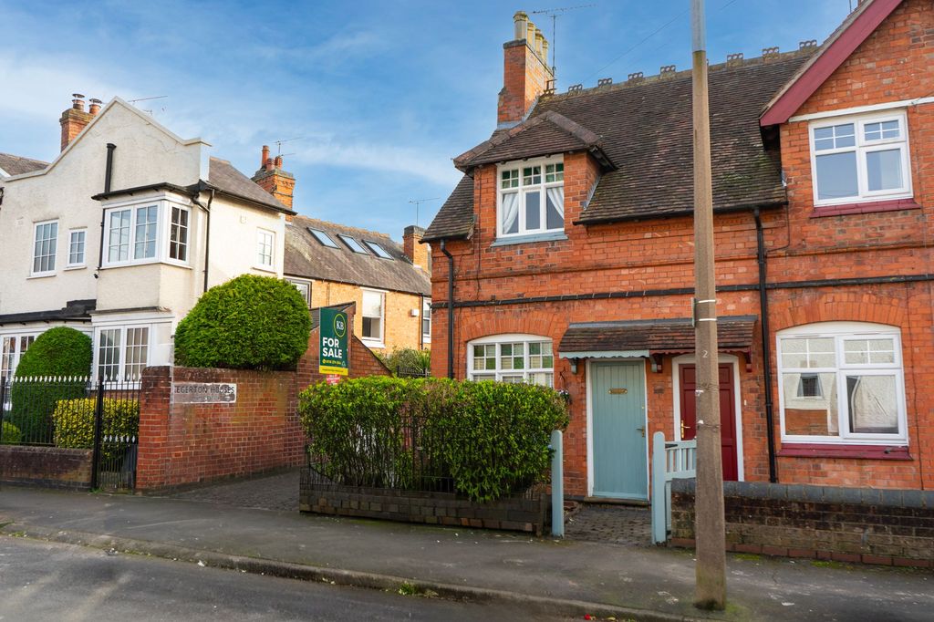 Property photo 1 of 25