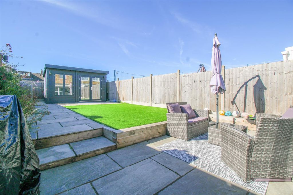 Property photo 3 of 14 Img_5517.Jpg