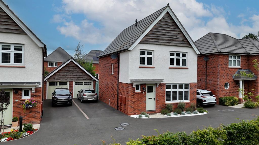 Property photo 1 of 31 Dji_20250801094412_0001_D.Mp4.00_01_16_18.Still001