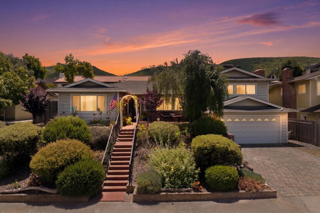 Property photo 3 of 10 <Alttext/>