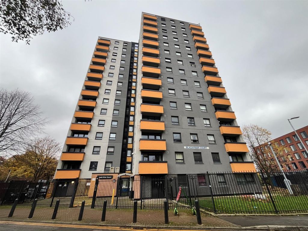 Property photo 2 of 13