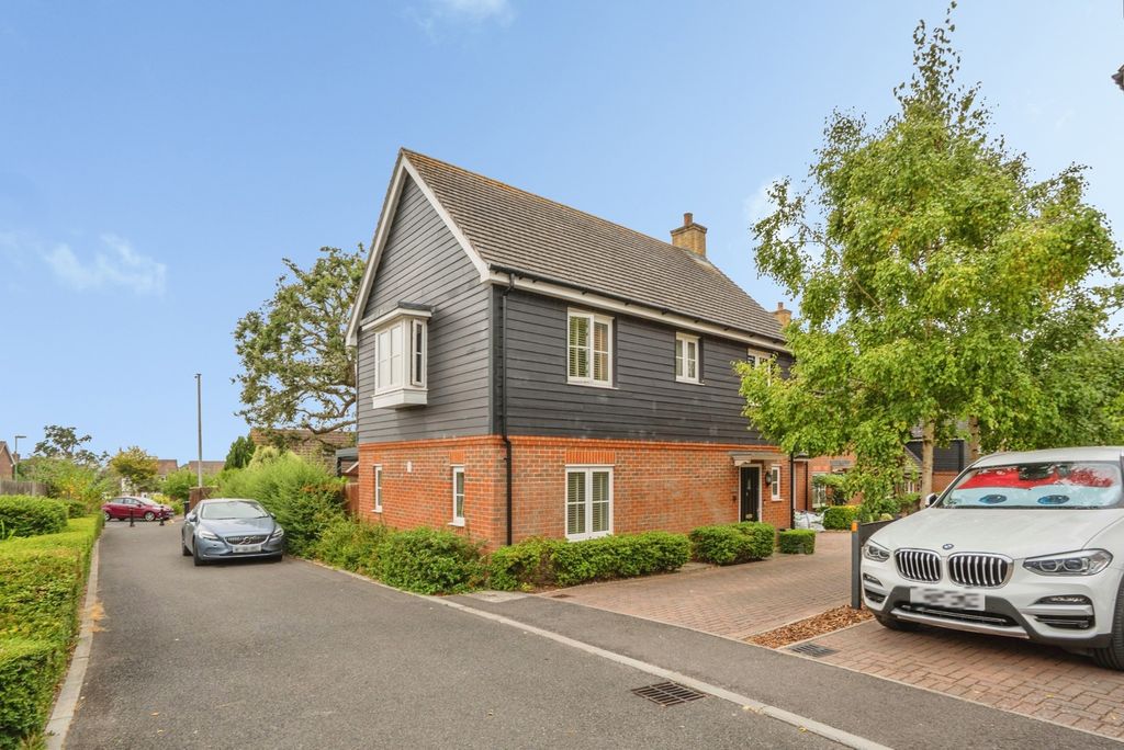 Property photo 1 of 16 Pbox-Img.Jpg