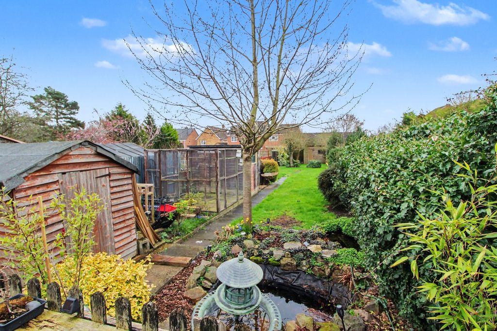 Property photo 2 of 17