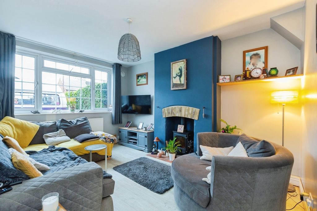 Property photo 3 of 18 Pbox-Img.Jpg