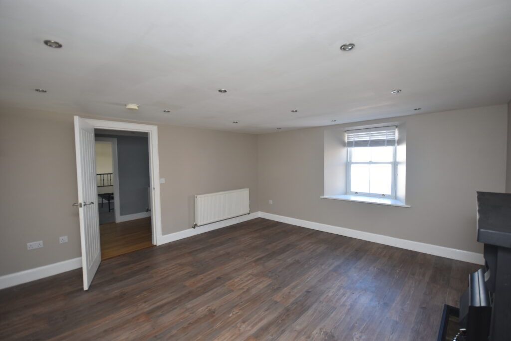 Additional image 6 of 3 bed flat for sale68 Main Street, Carnwath ML11