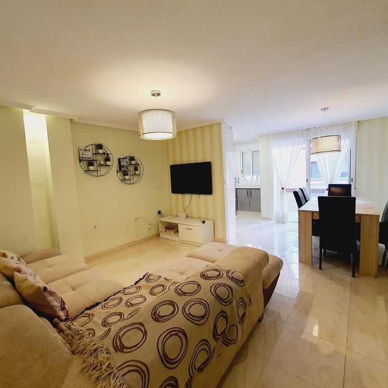 Property photo 2 of 41