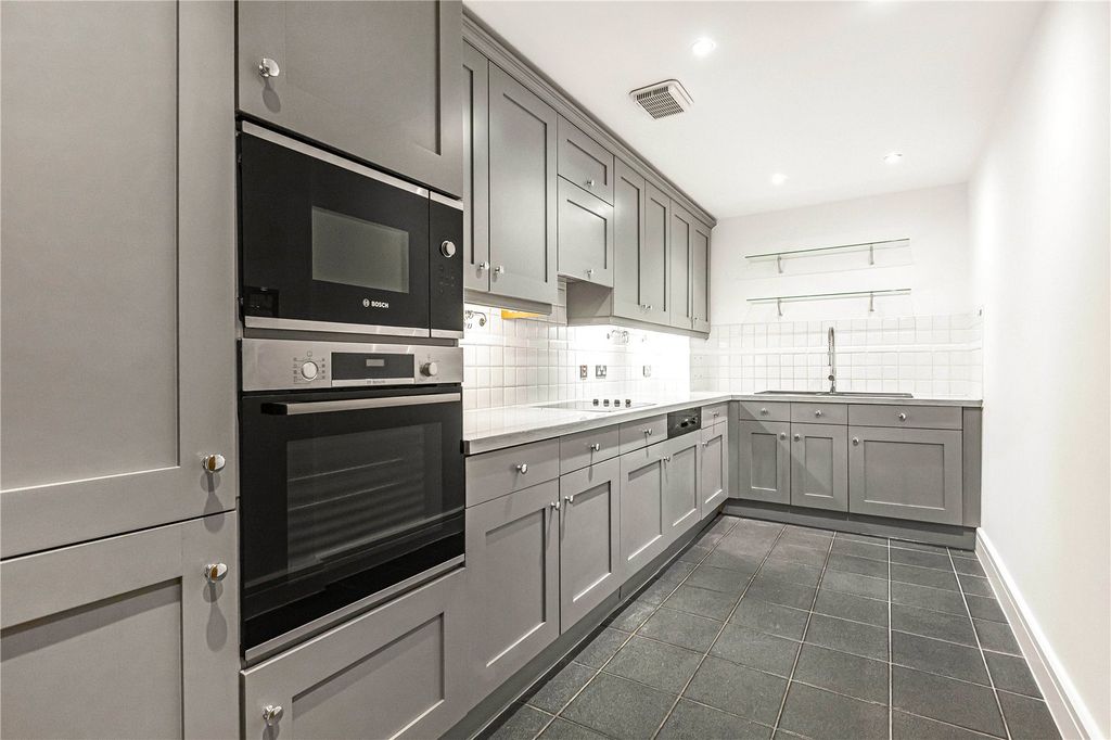 Property photo 2 of 29 Kitchen