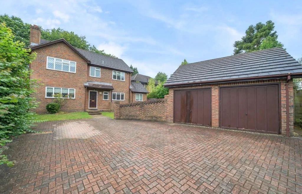 Property photo 1 of 14 Front Zoopla.Jpg