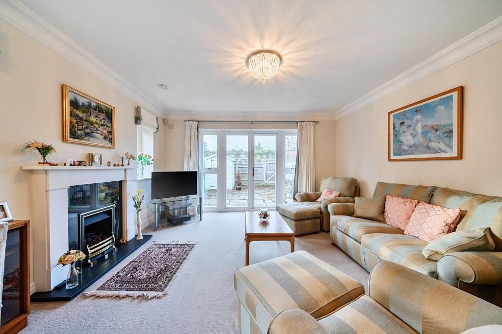 Property photo 2 of 24 Living Room