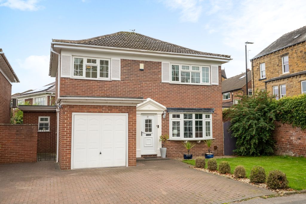 Property photo 1 of 24 31Oakwoodgreen6