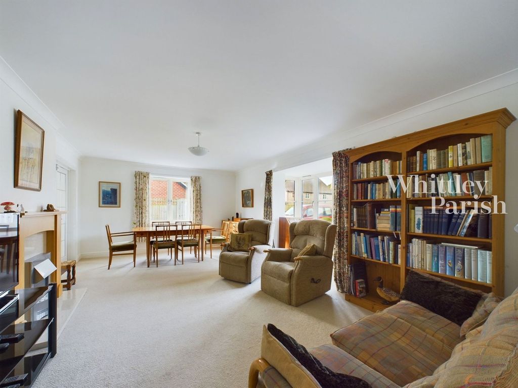 Property photo 2 of 14