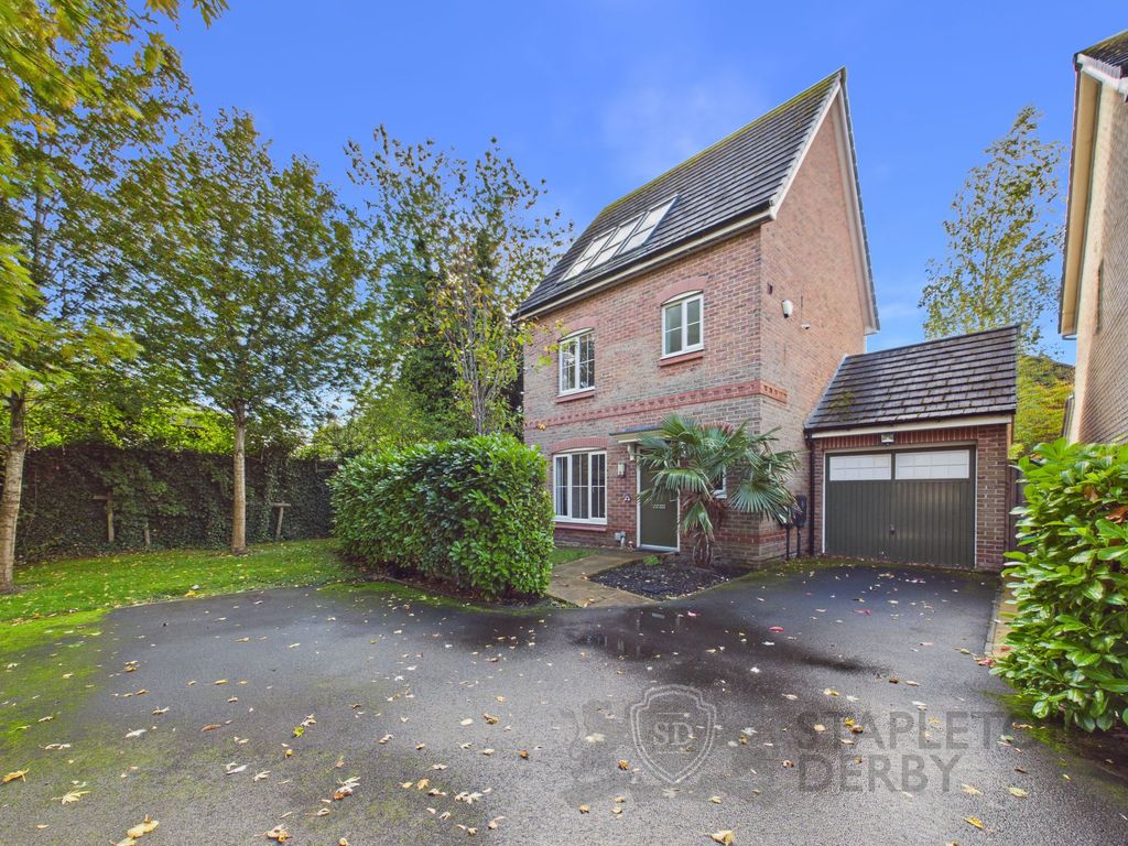 Property photo 1 of 27