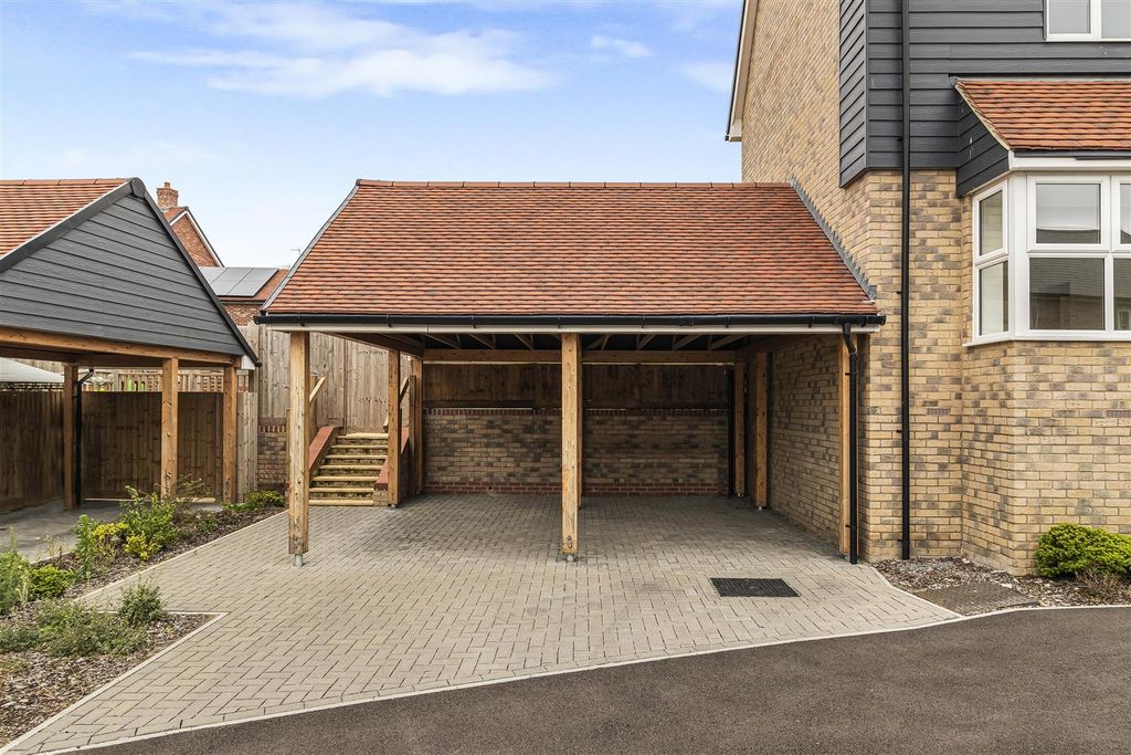 Property photo 2 of 25 5_65640.Jpg