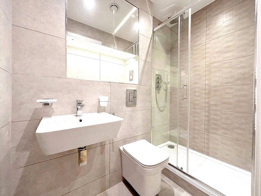 Property photo 3 of 7 Picture No. 06