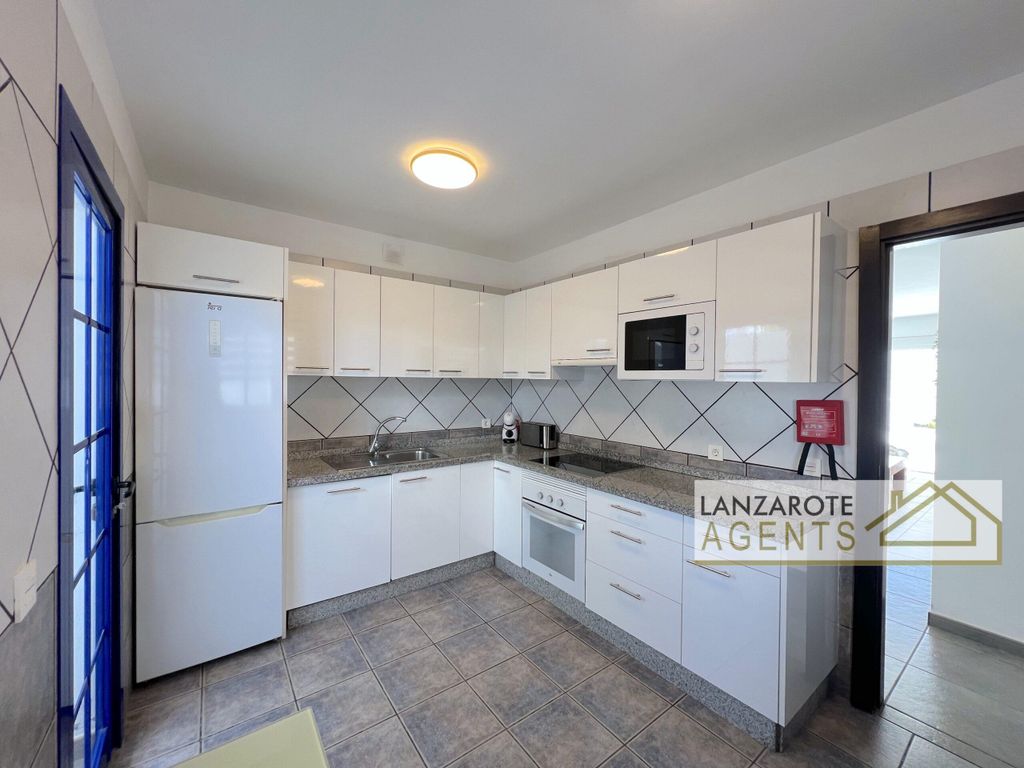 Property photo 3 of 38