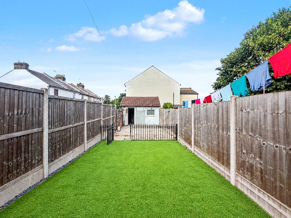 Property photo 3 of 15 Picture No. 30