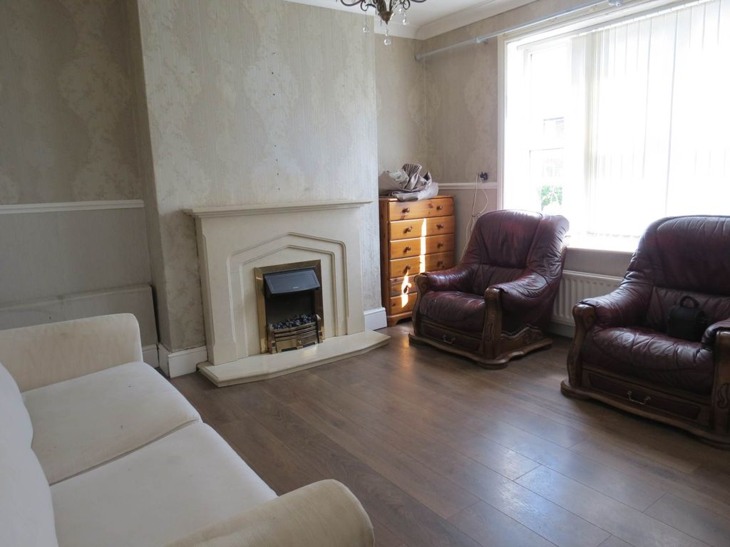 Property photo 3 of 11