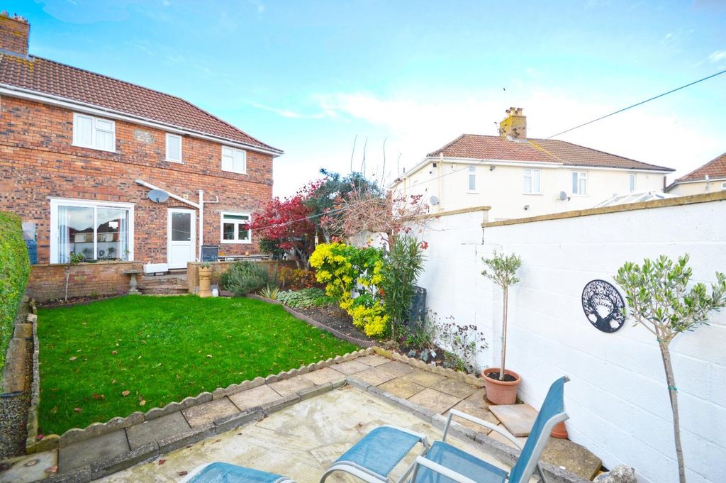 Property photo 3 of 18