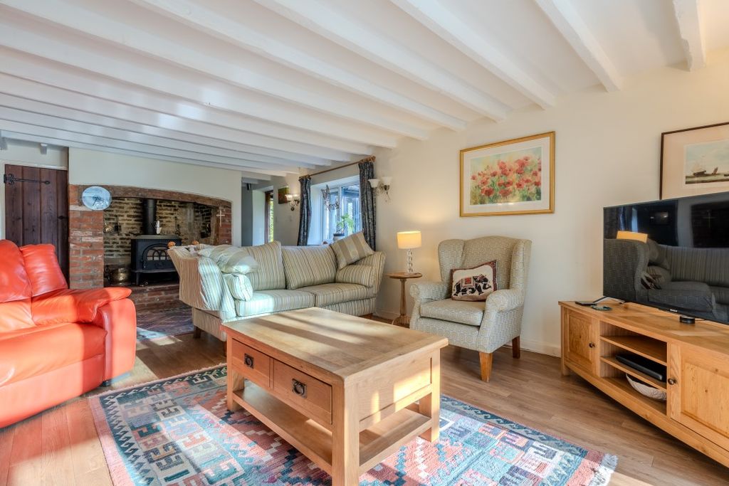 Property photo 2 of 31 Iq_00276-Hdr