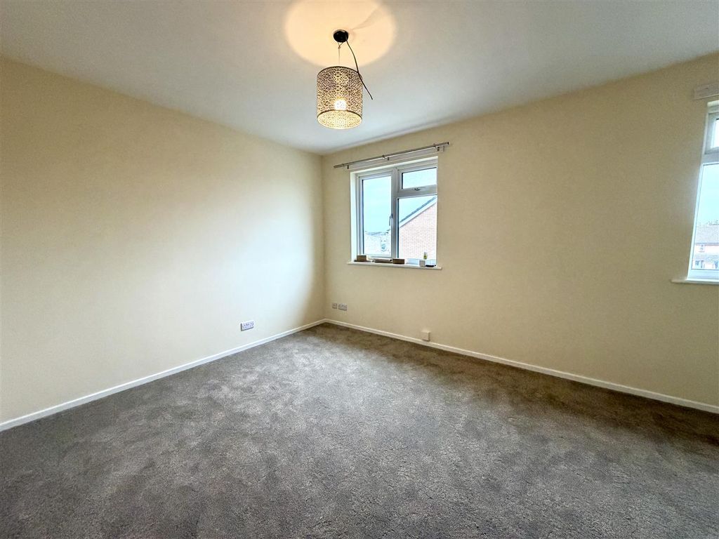 Property photo 3 of 8 Living Room