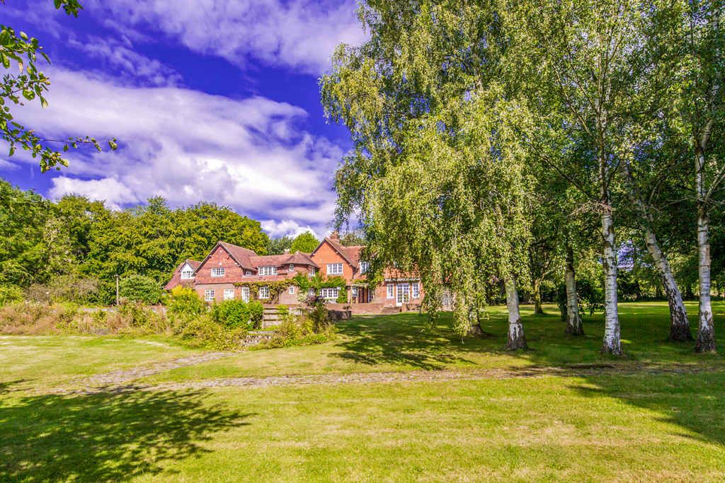 Property photo 3 of 31