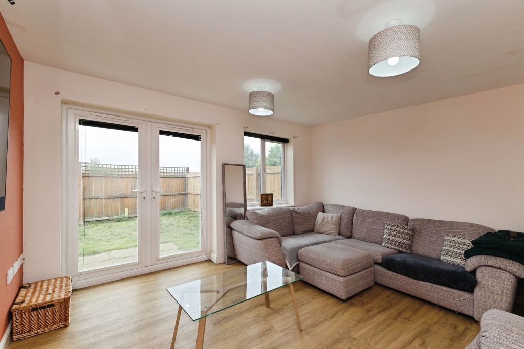 Property photo 3 of 13