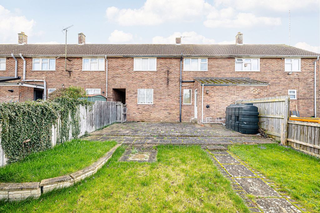 Property photo 2 of 19