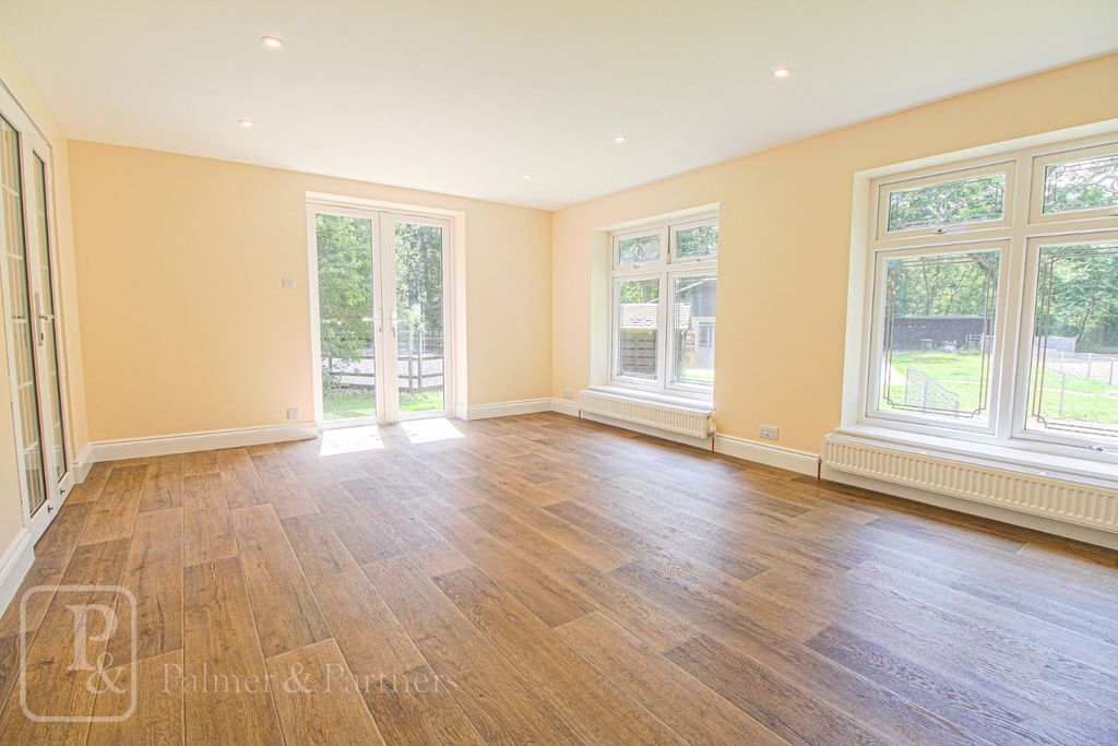 Property photo 2 of 17 Picture No. 03