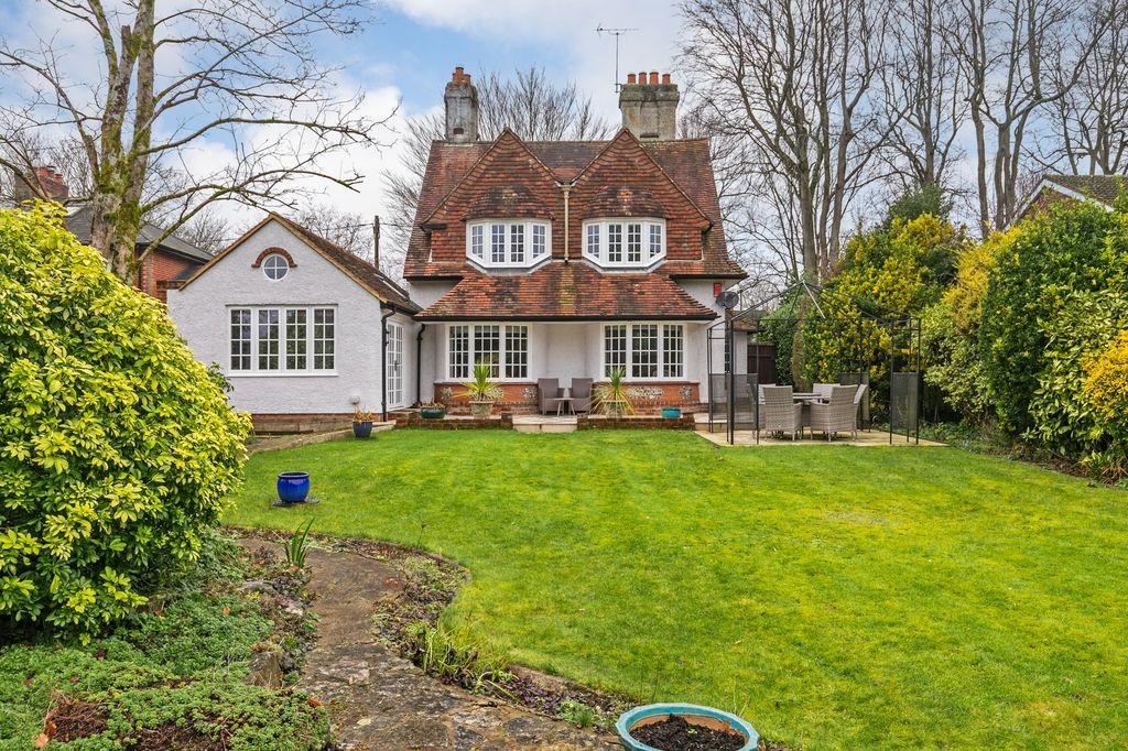 Property photo 1 of 16