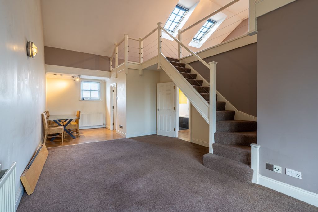 Property photo 2 of 19 5171473