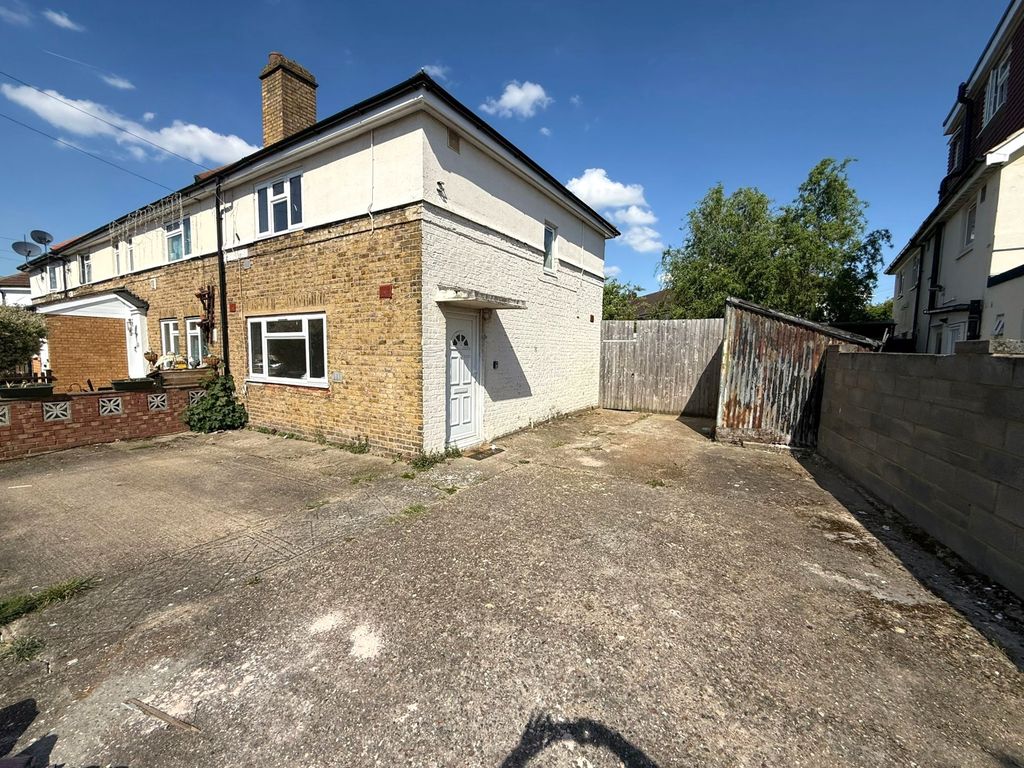 Property photo 1 of 11
