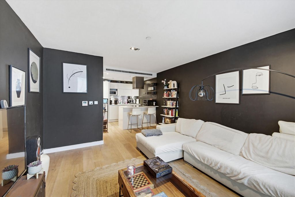 Property photo 3 of 14 Image