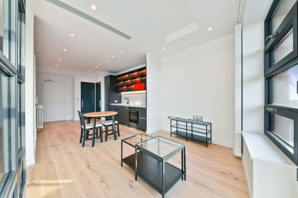 Property photo 1 of 6 Living Area