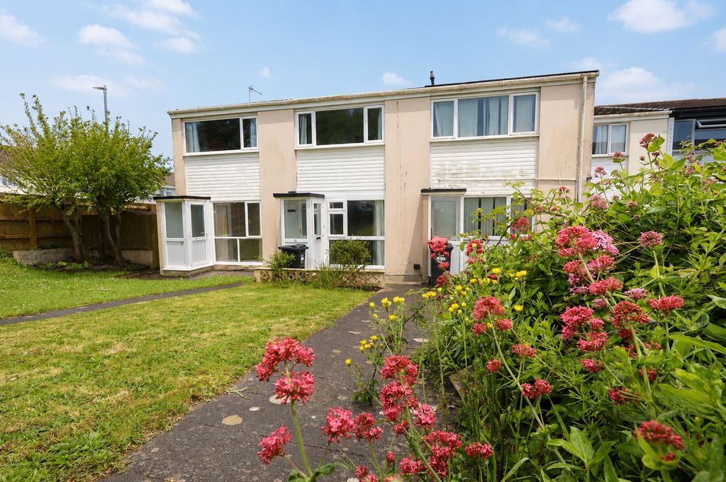 Property photo 1 of 19 External
